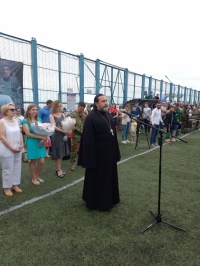 Клирик Успенского собора посетил праздник, посвященный Дню ветерана боевых действий