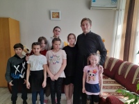 Беседа перед Крещением прошла в хабаровском детском доме