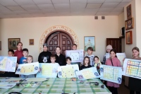 В Елизаветинском храме прошел мастер-класс по созданию Рождественского календаря