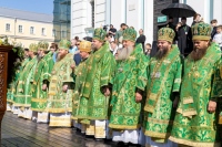 Митрополит Артемий сослужил Святейшему Патриарху Кириллу в день памяти преподобного Сергия Радонежского