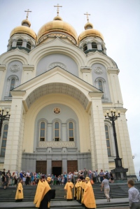 Хабаровск встретил ковчег с частицей мощей блаженной Матроны Московской
