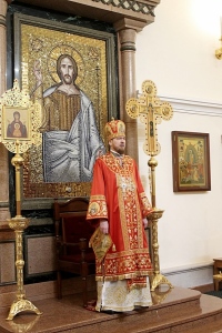 В праздник Светлого Христова Воскресения митрополит Владимир возглавил торжественное богослужение в Спасо-Преображенском соборе