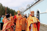 В четверг Светлой седмицы правящий архиерей совершил Божественную литургию в храме Покрова Пресвятой Богородицы