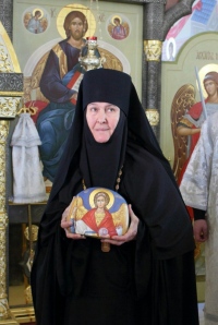 Поздравление митрополита Хабаровского и Приамурского Владимира настоятельнице Петропавловского женского монастыря игумении Антонии (Кочубей) с 75-летием со дня рождения