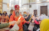 Во вторник Светлой седмицы в Хабаровск был доставлен Благодатный огонь