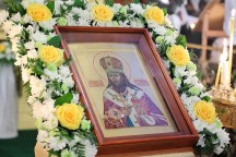 Престольный праздник в Свято-Иннокентьевском храме г. Хабаровска. Божественная Литургия. 22 февраля 2012 г.