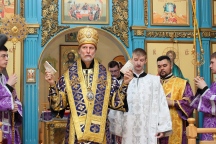 Диаконская хиротония Василия Морозова в Покровском храме г. Хабаровска. 28 марта 2015 г.